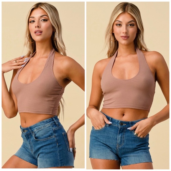 Tops - 🎈sold out 🎈🆕Halter top crop top in cocoa